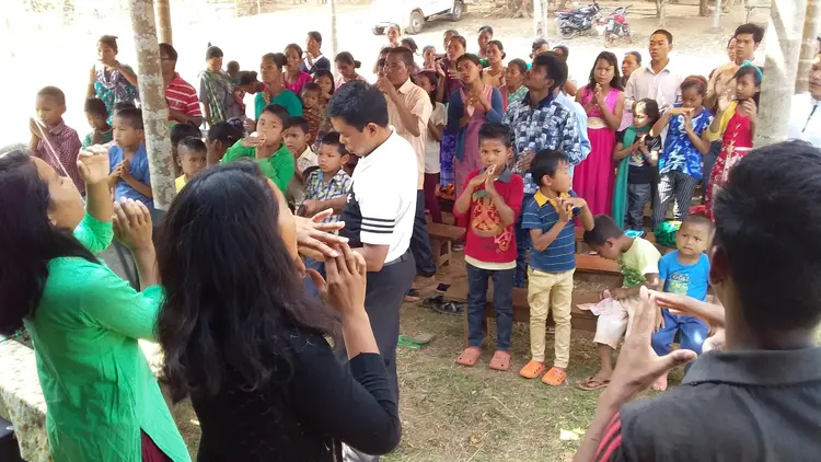 Praise and Worship team praising and giving glory to Almighty God.
